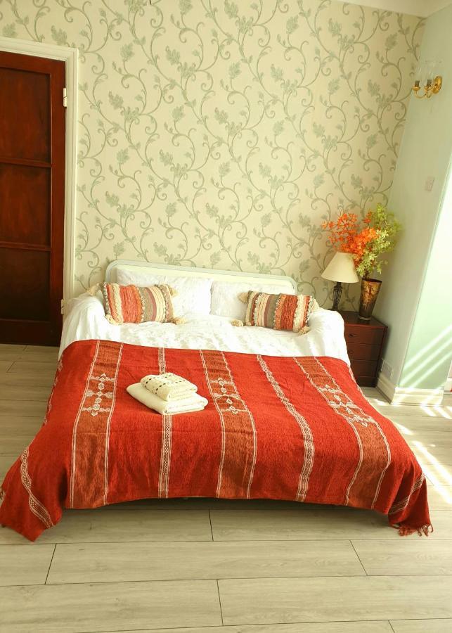 Beautiful Double En-Suite Room, Separate Entrance, Ilford, Central Line Gants Hill, Free Parking Zewnętrze zdjęcie